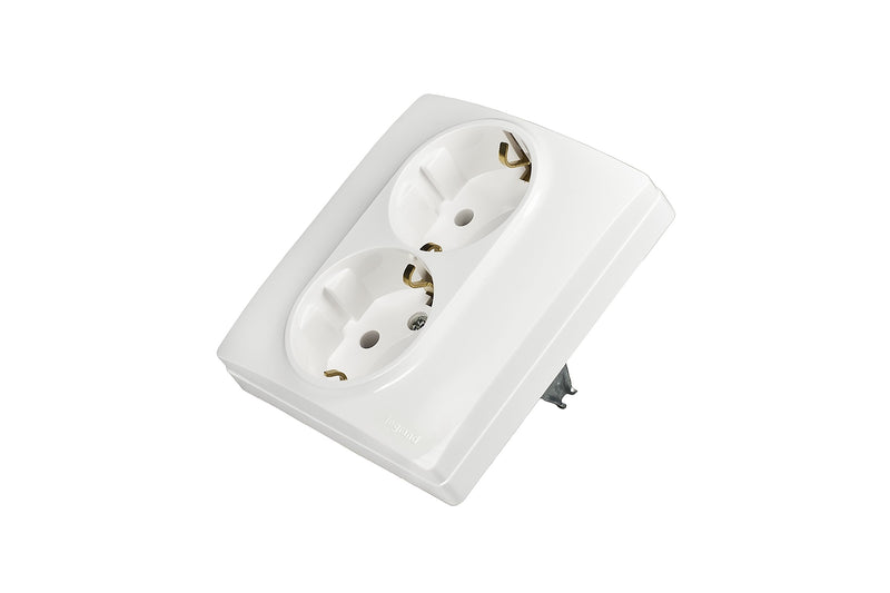 Combination socket on a base insert with 2-way ALPINWEISS combination flush-mounted 2-way socket white